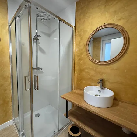 Oak - Oakplaces León